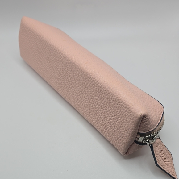Trish McEvoy Blush Pink Brush Holder - Picture 3 of 5